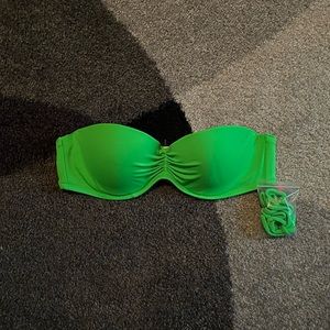 Victoria Secret bikini top. Bright green. NWOT. Removable straps. Sz 34A